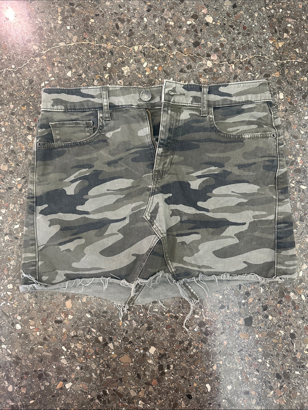 Express Women's Camo Mini Skirt in Olive & Gray